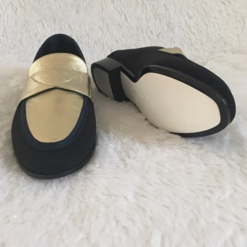 CHANEL Loafers - Picture 4 of 12